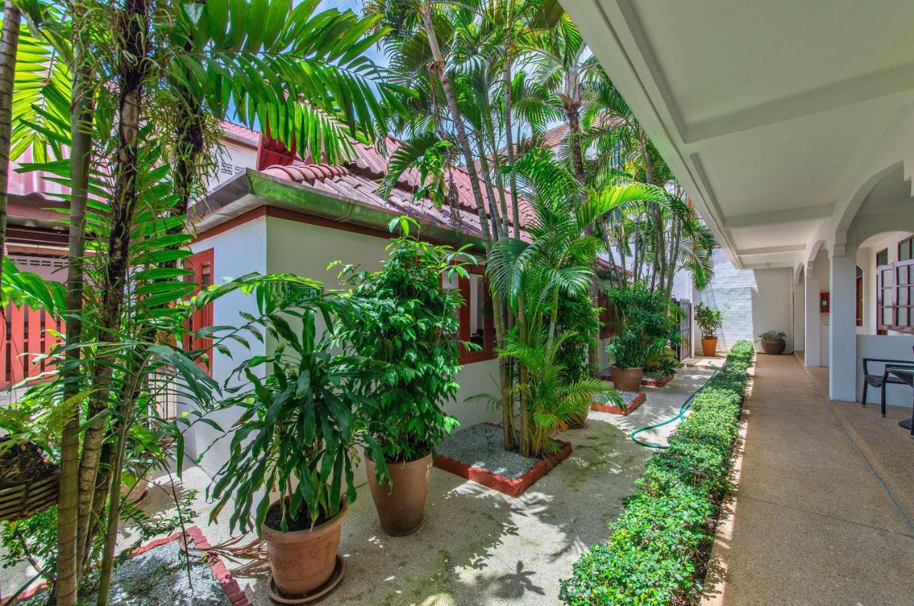 Panda Hotel Patong Exterior photo