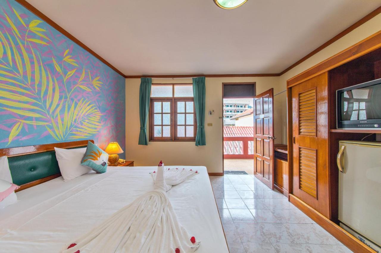Panda Hotel Patong Exterior photo