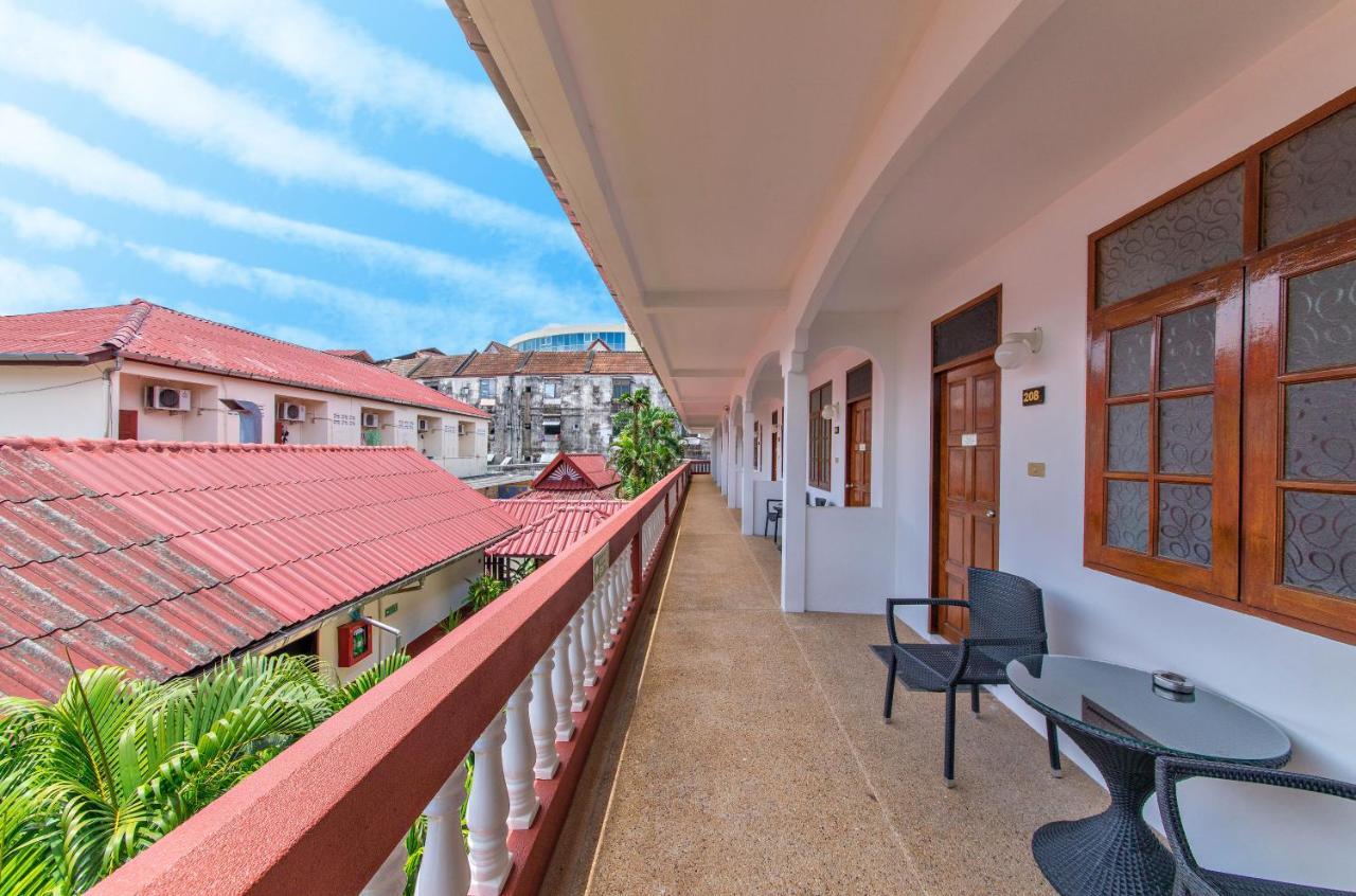 Panda Hotel Patong Exterior photo